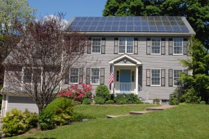 Solar_panels_on_house_roof
